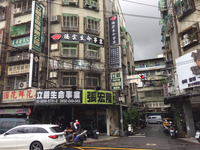 板橋新海路戶外廣告看板出租
